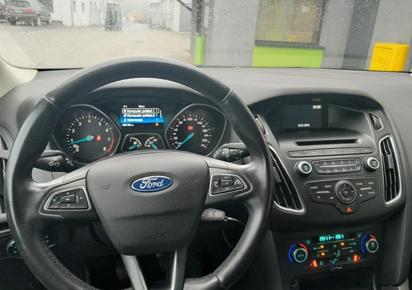 Ford Focus cena 33990 przebieg: 97900, rok produkcji 2015 z Kępno małe 121